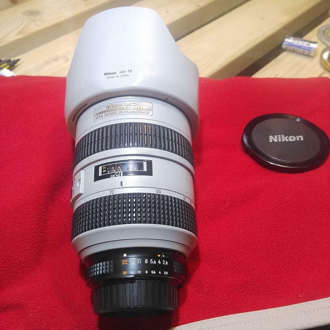 Nikon AF-S 28-70mm f/2.8G ED　ライトグレー