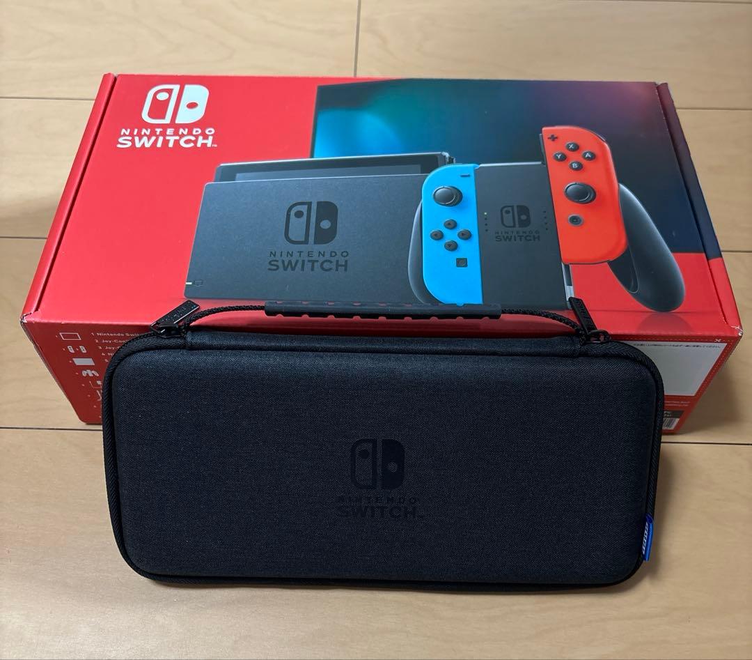 Nintendo Switch　本体　ケース付き　付属品全てあり