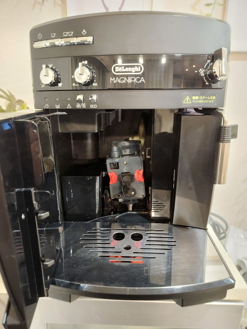 GW限定値下中【動作良好】delonghi　デロンギ　マグニフィカ　全自動