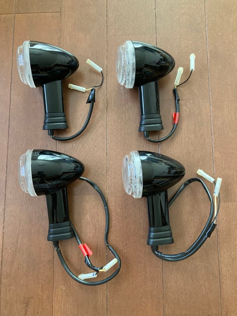 トライアンフ　ボンネビルボバー純正LEDウィンカーセット