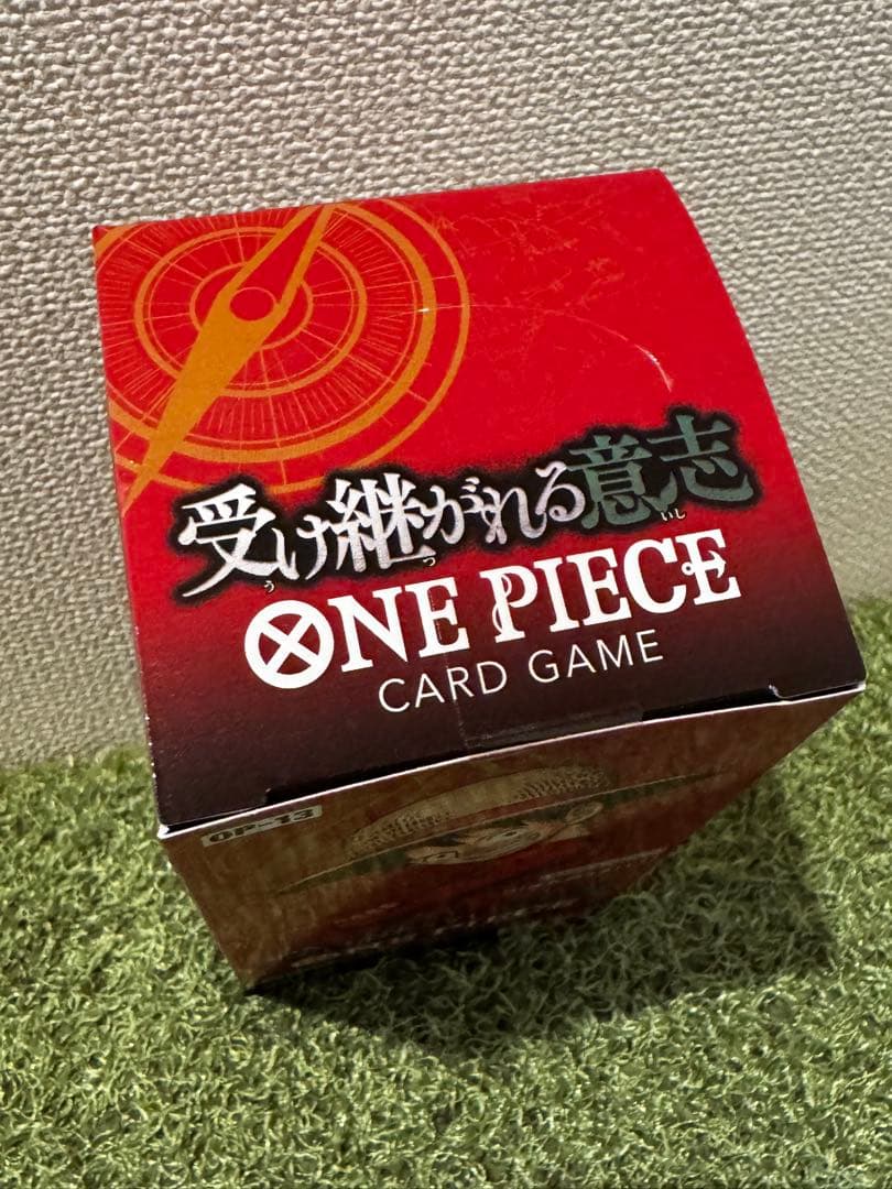 未開封 ワンピースカード　受け継がれる意思　テープ付き 梱包済 画像有り