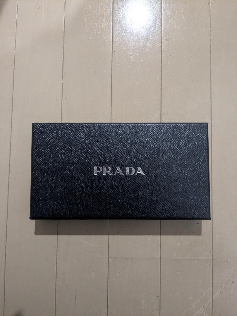 【PRADA】財布　VITTELLO GRAIN　１ML506