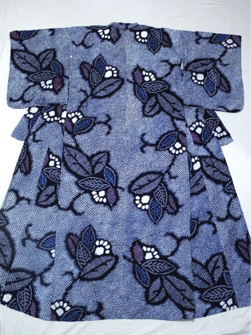 【浴衣】有松鳴海絞り◆美品◆手縫い 木の葉・唐草 青色 身丈150裄65.5