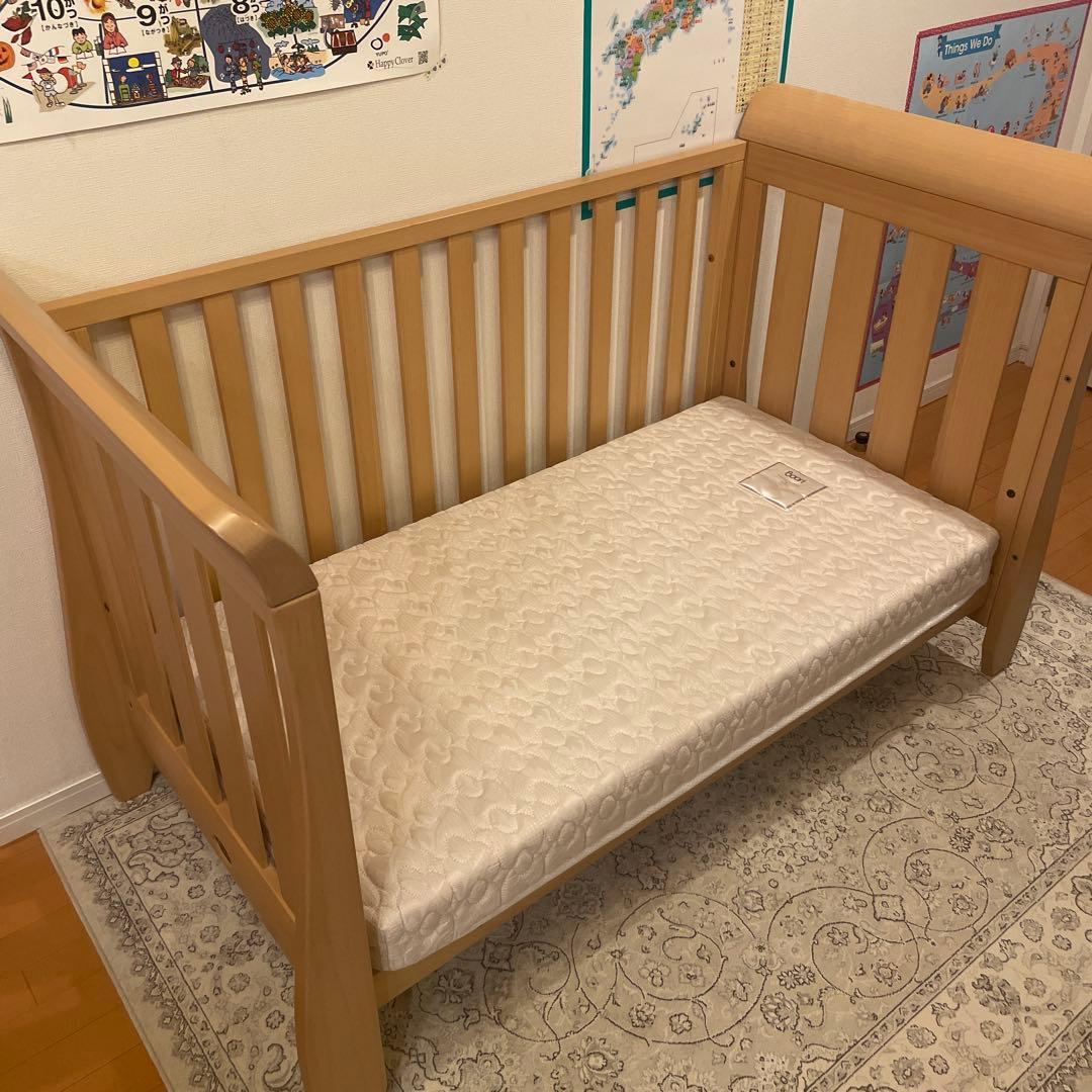 最終値下げ　Boori スレイ　6歳まで使える木製ベビーベッド マットレス付