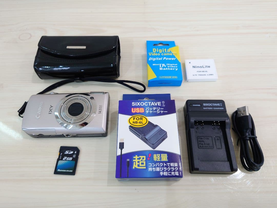 美品　Canon IXY 10S　コンパクトデジタルカメラ