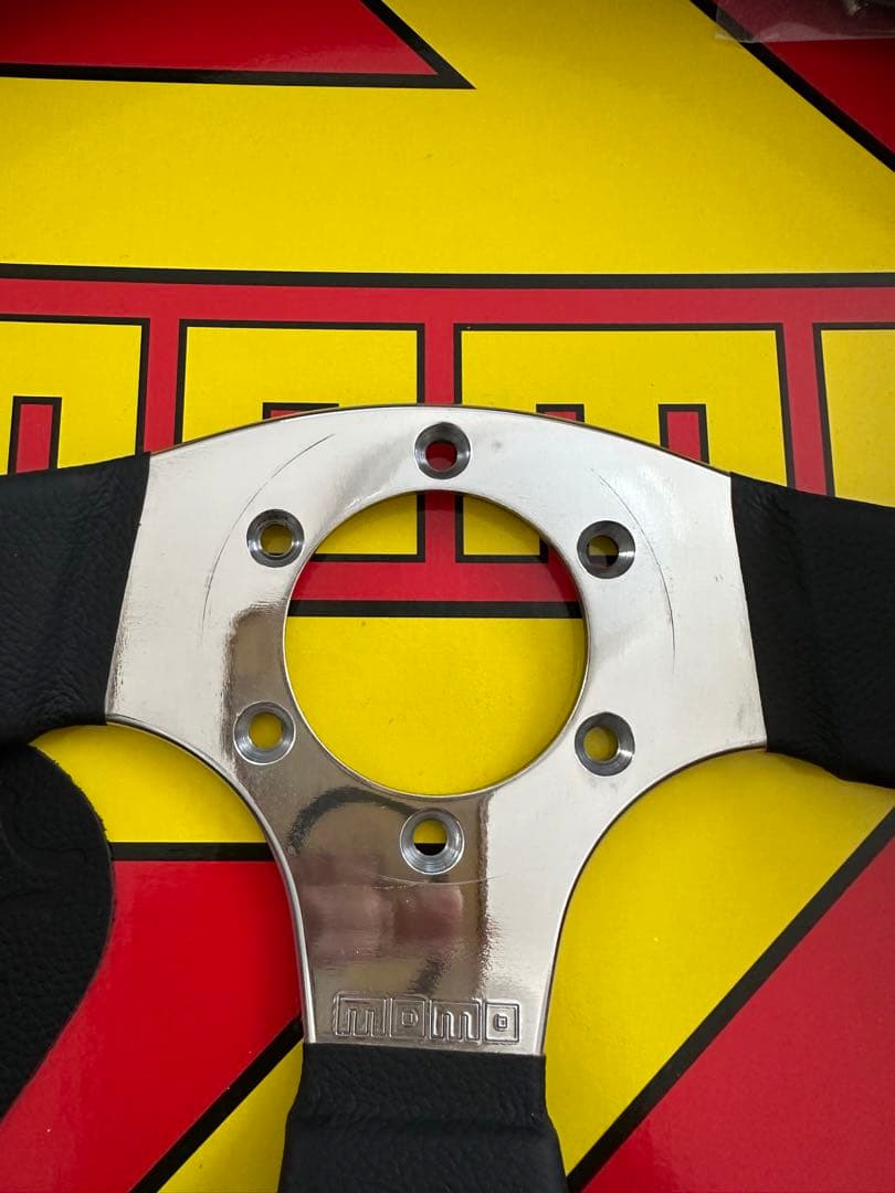 momo ステアリング　コマンド2アール