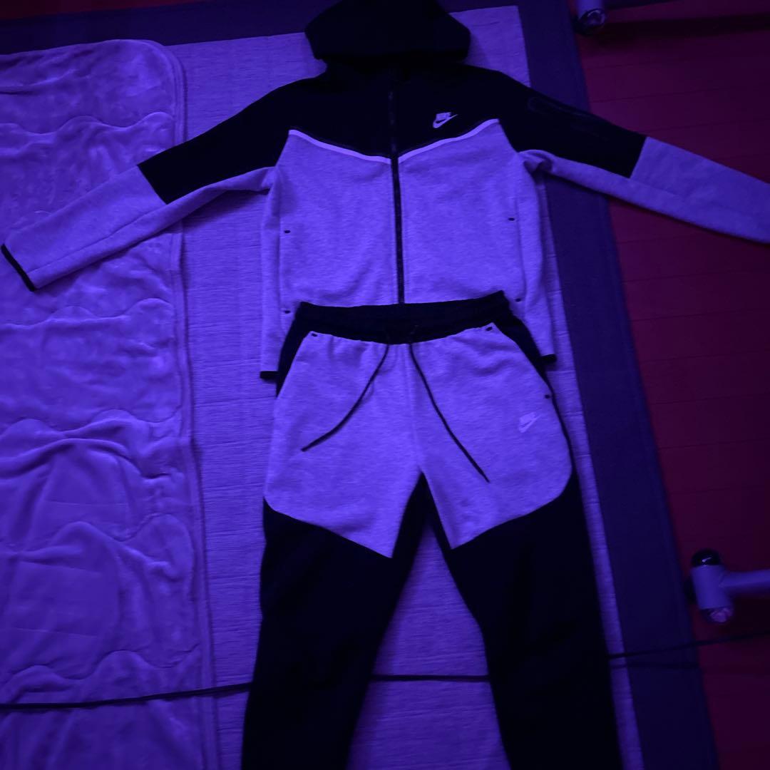 希少✨️ 海外限定モデルNike テックフリース セットアップ