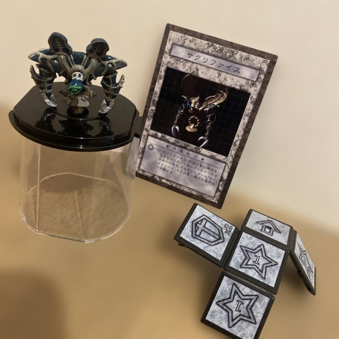 遊戯王 ダンジョンダイスモンスターズ サクリファイス　ケース付き