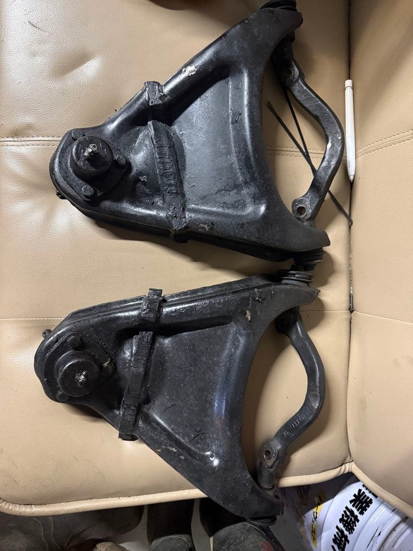 インパラ58〜64 アッパーアーム