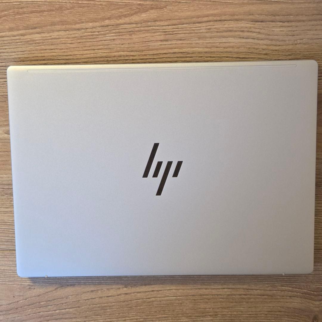 【ほぼ新品】HP Pavilion Aero 13-bg(ナチュラルシルバー)
