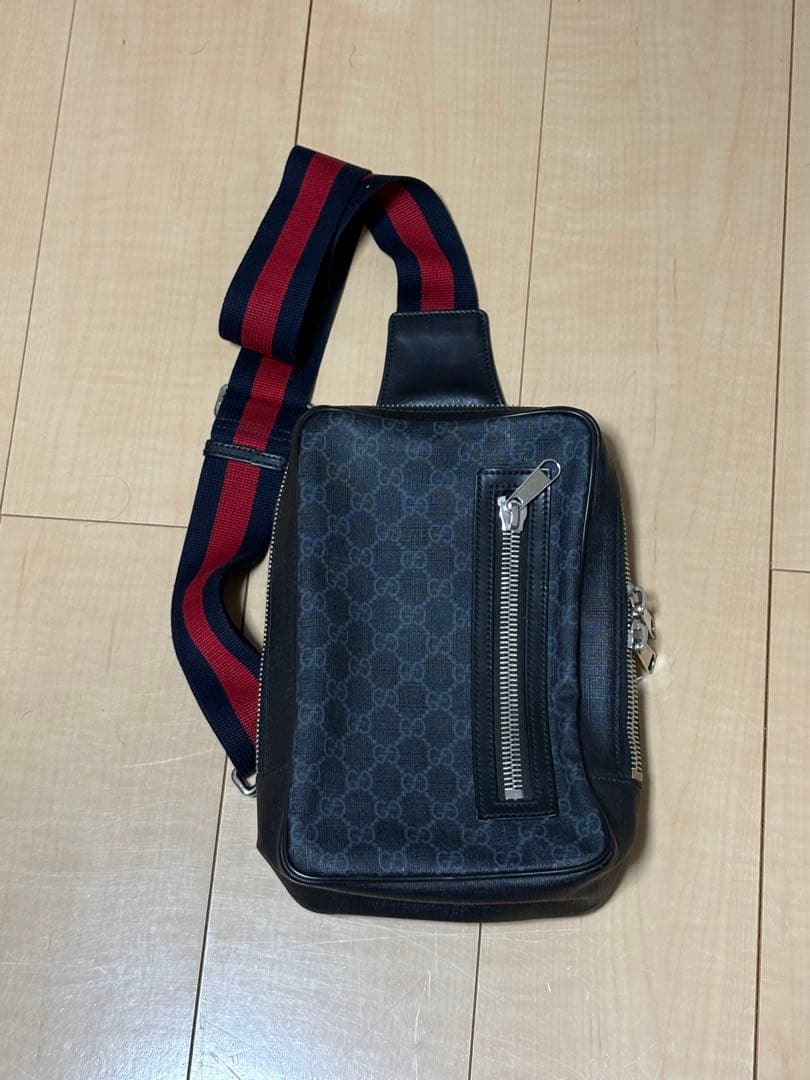 GUCCI グッチ ボディバッグ ショルダーバッグ GGスプリーム