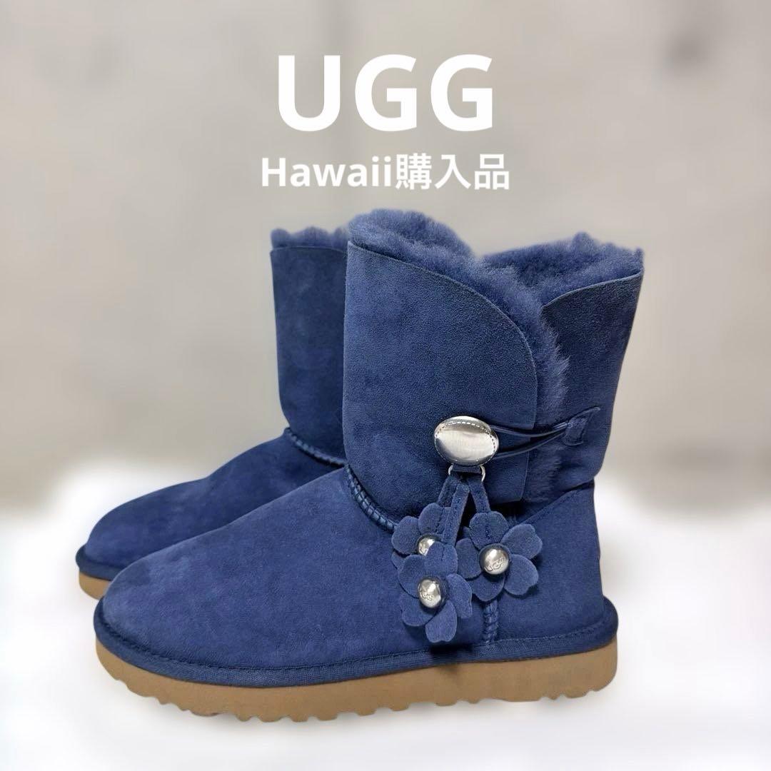 UGG ネイビー ブルーフラワーチャーム付き