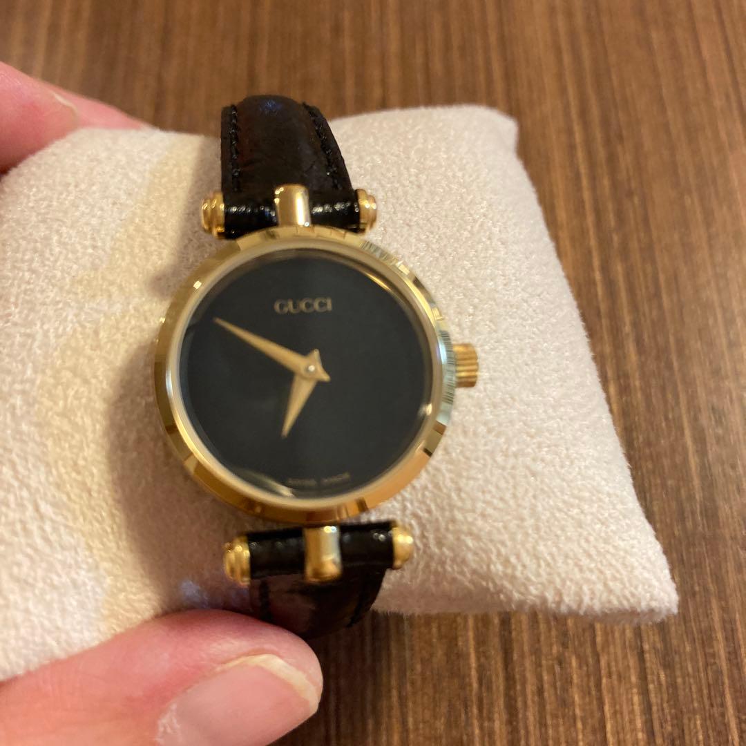 GUCCI 腕時計 ブラックレザー