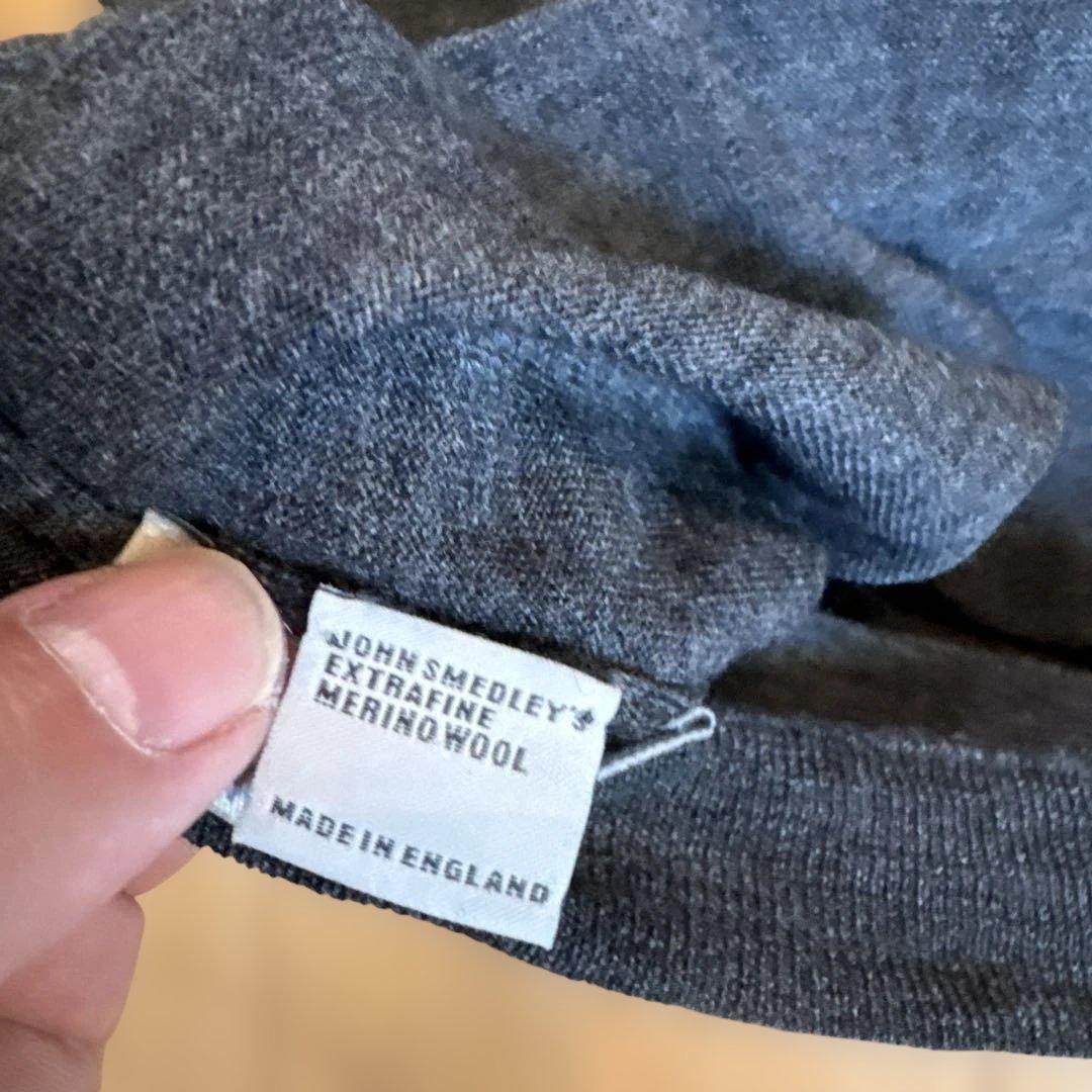 ジョンスメドレー　ダークグレー タートルネックニット