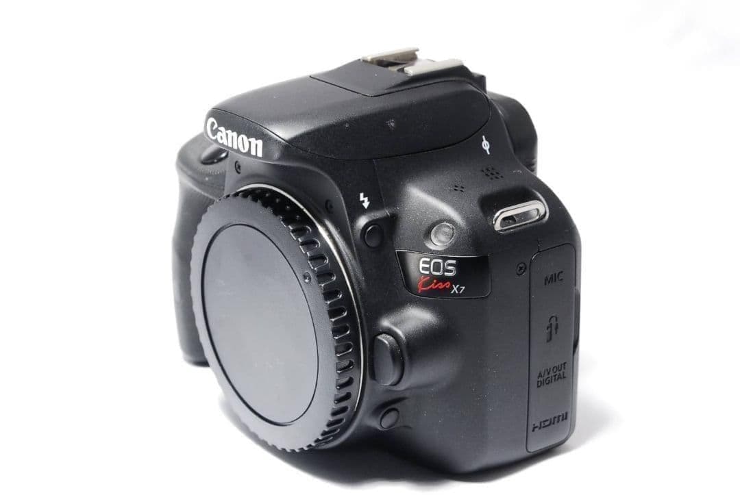 ⭐️シャッター数約5600回⭐️Canon Kiss X7一眼レフカメラ