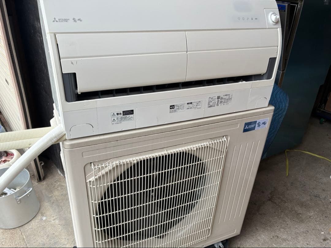 三菱 霧ヶ峰 エアコン　MSZ-ZXV9022S-W 2022年製　29畳用