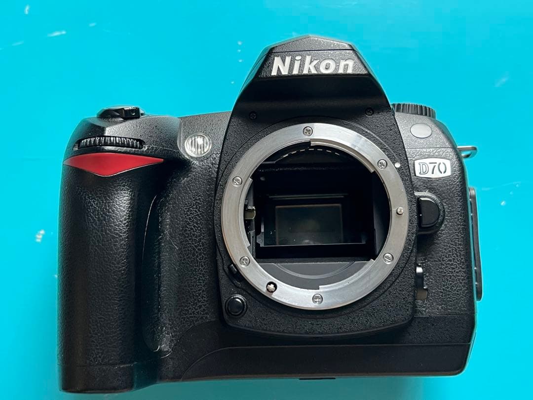 Nikonデジタルカメラ　D-70