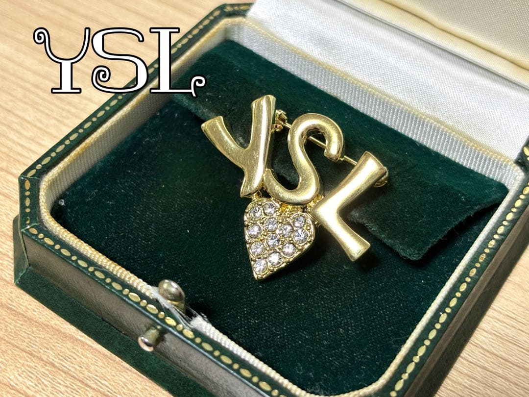 YSL ゴールド ハート ロゴ ラインストーン ブローチ