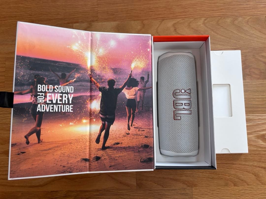 JBL FLIP6 ホワイト ワイヤレススピーカー