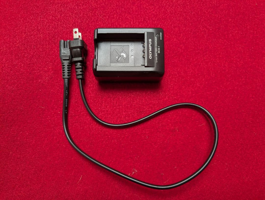 ■オリンパス E-420 一眼レフ 望遠レンズ 他付属品付けます