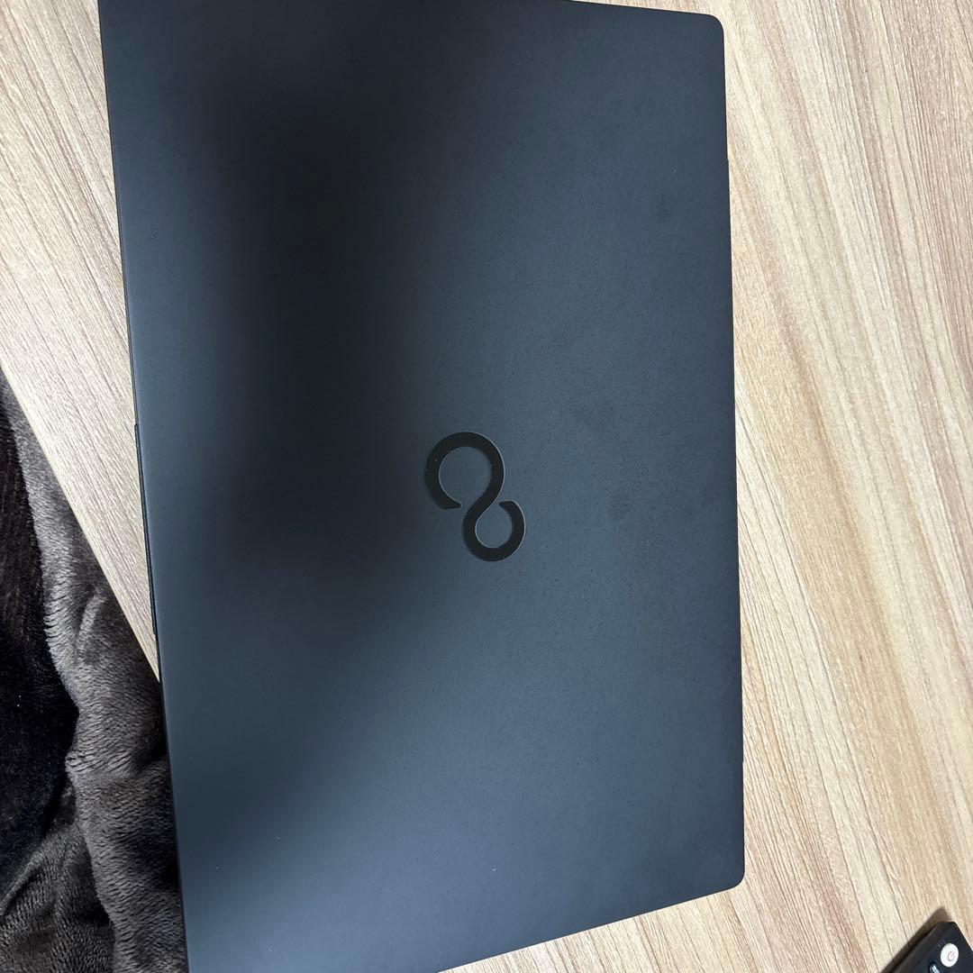 【値下げ可】Fujitsu LIFEBOOK EシリーズUH93/G2ノートPC