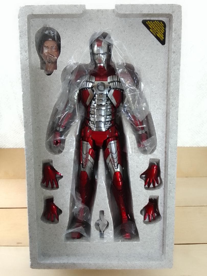 ホットトイズ アイアンマン マーク5　ダイキャスト