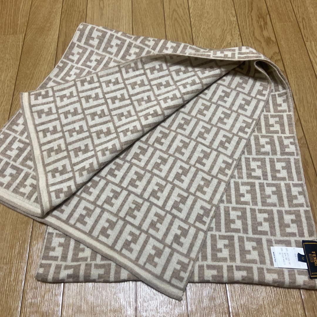 FENDI ヴァージンウール マフラー 50