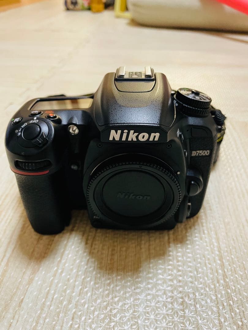 Nikon D7500 ボディ ブラック