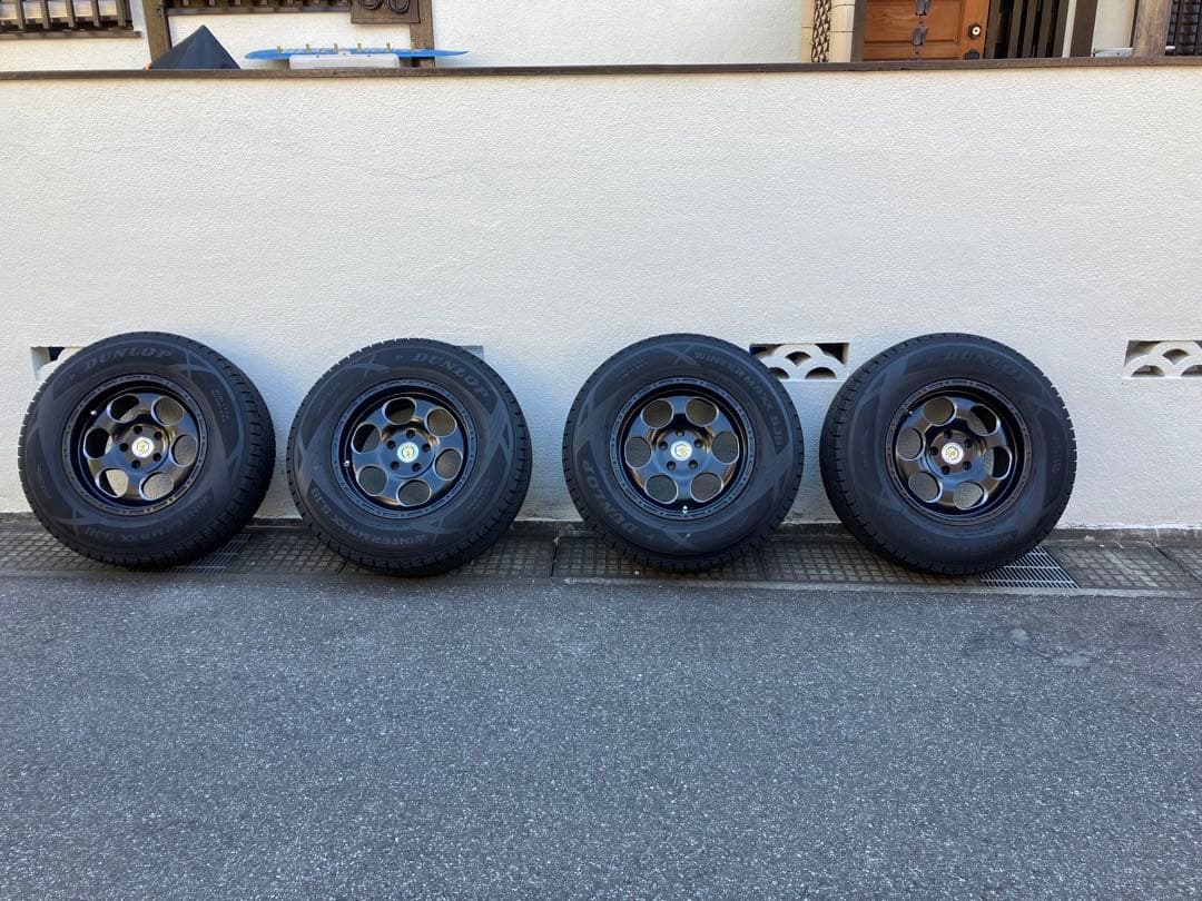 スタットレスタイヤホイール4本セット　245／70R16インチ　8J