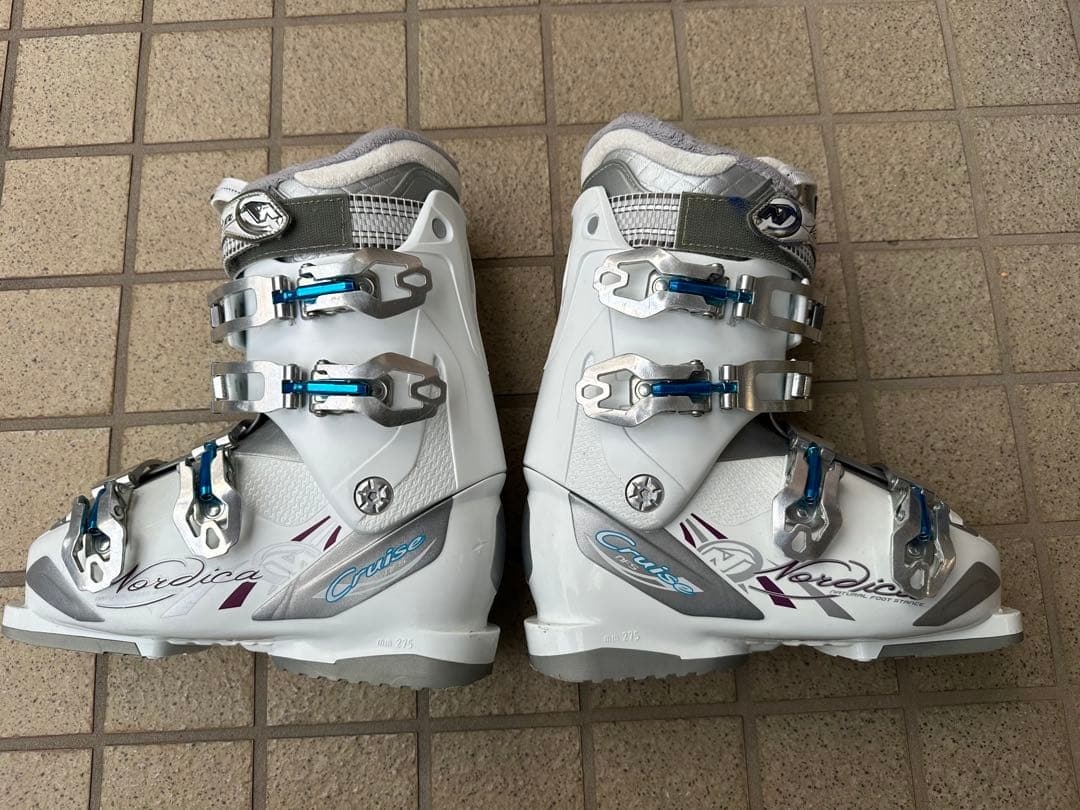 かおりさん専用ノルディカNFS Cruise SL W 22.5-23.5cm