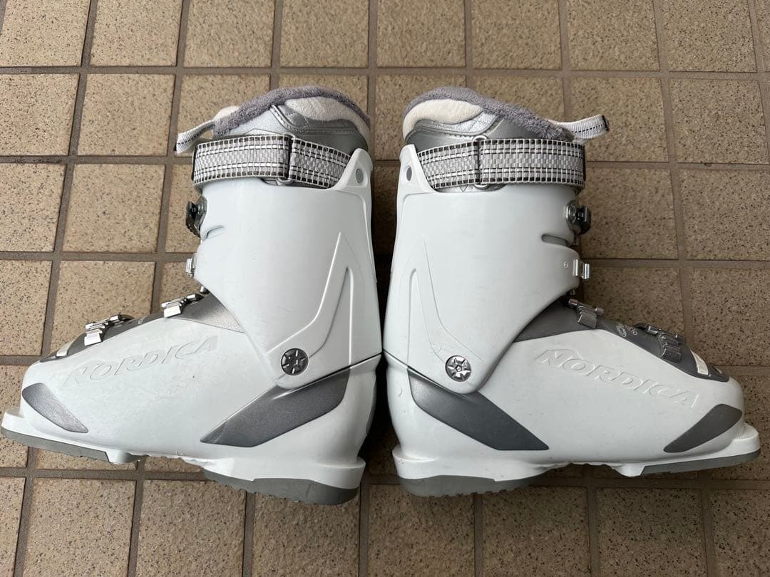 かおりさん専用ノルディカNFS Cruise SL W 22.5-23.5cm