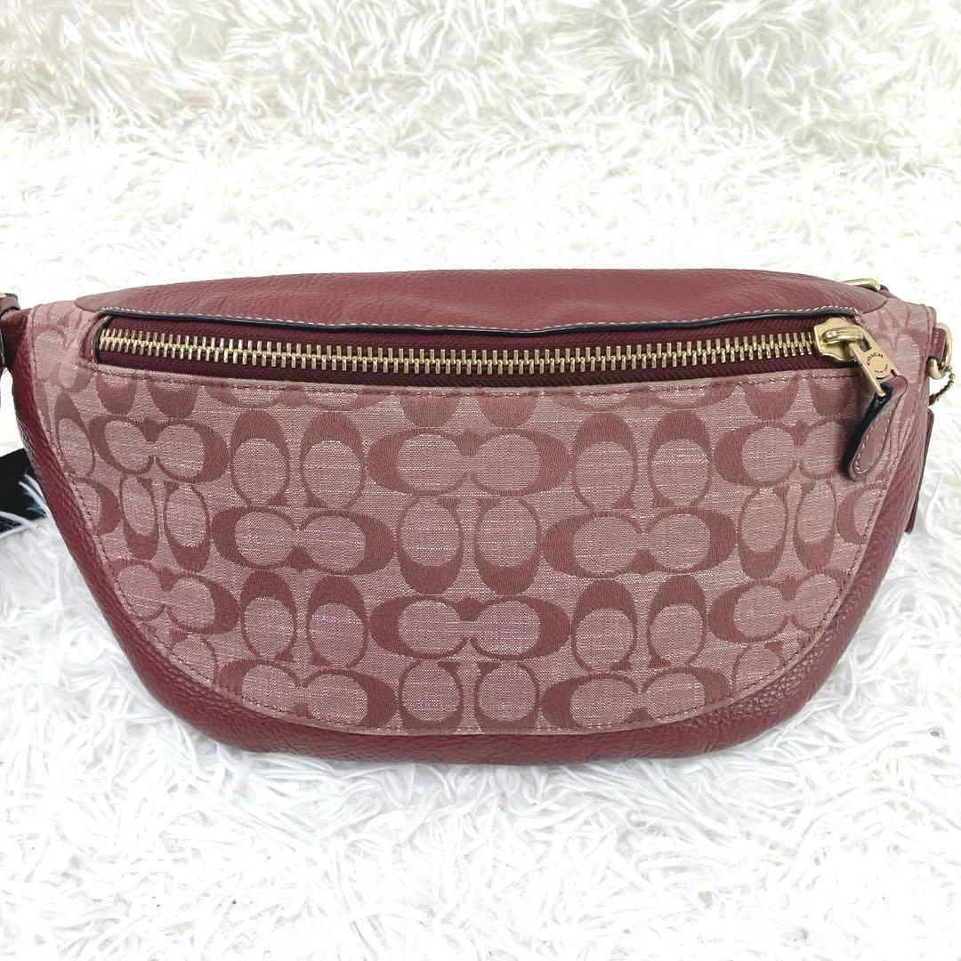 美品✨　コーチ　ボディバッグ　ワーレンベルトバッグ　バーガンディ　シグネチャー
