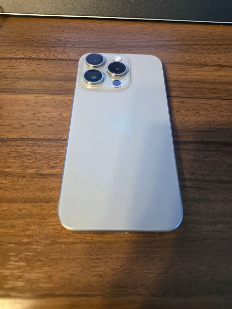 か*や様 iPhone 15 Pro ナチュラルチタニウム 本体