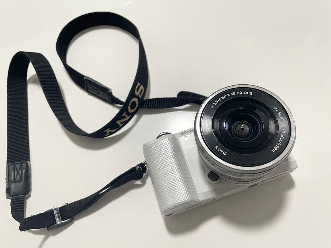 SONY α5000 ミラーレス一眼 ホワイト E 16-50mm
