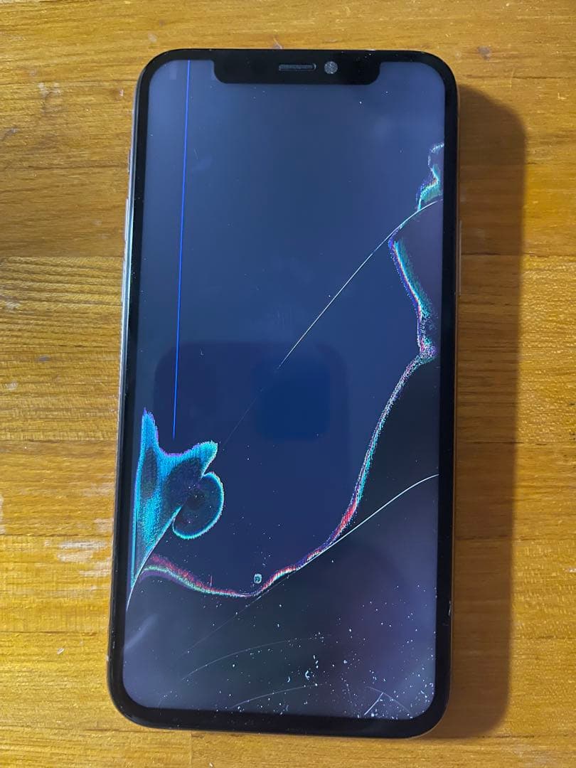 【ジャンク】iPhone11 pro 64GB　画面割れ