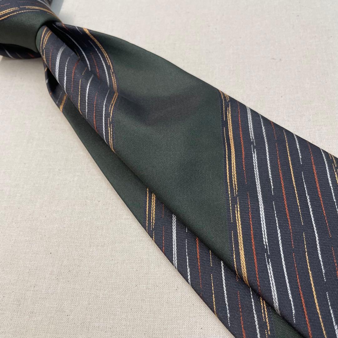 美品）Atto Vannucci アットヴァンヌッチ ハンドメイドネクタイ