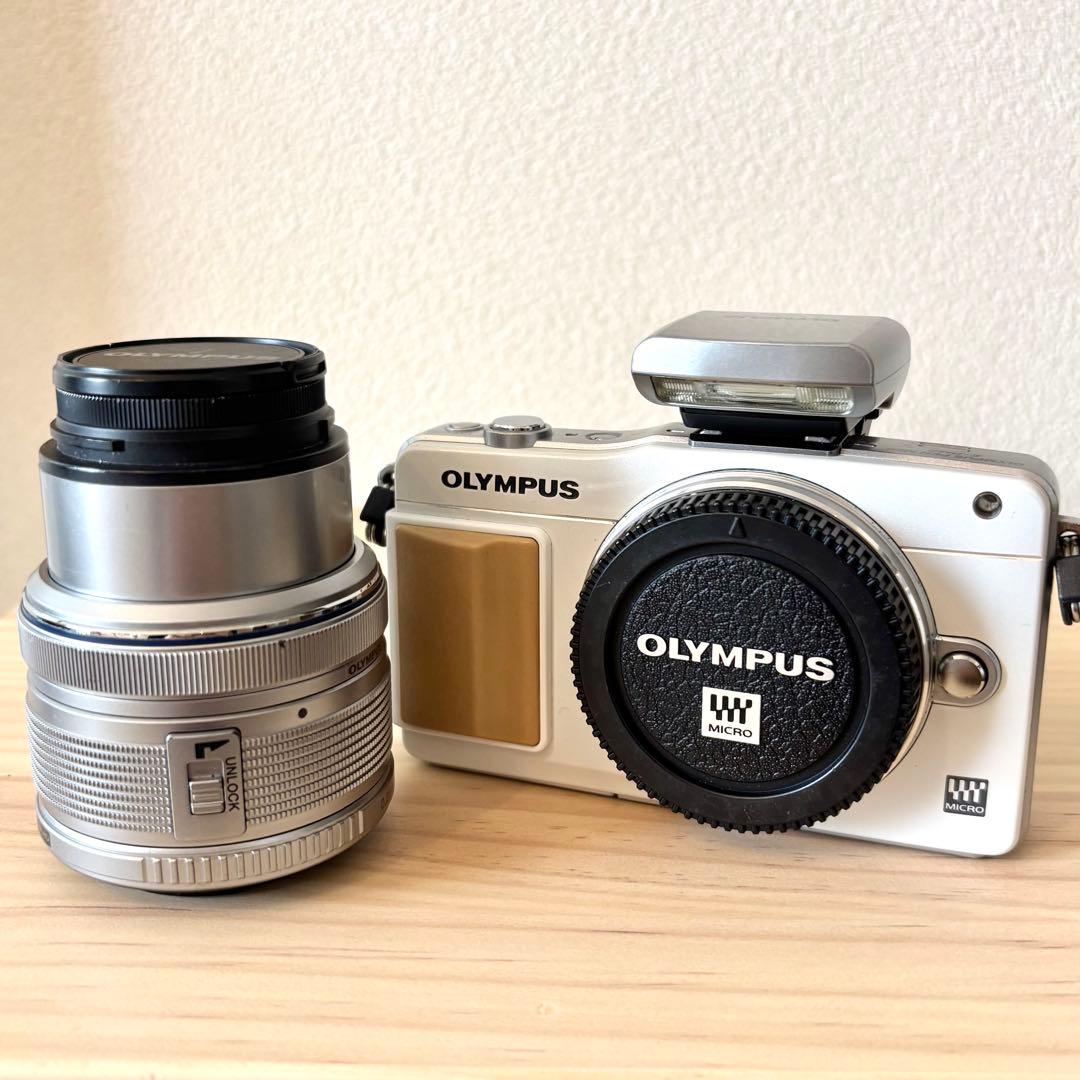 OLYMPUSオリンパス PEN mini E-PM2 ホワイト ミラーレス一眼