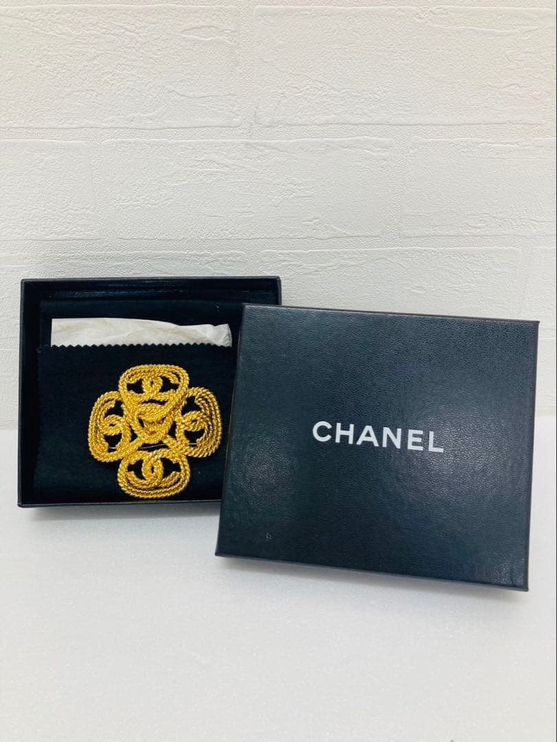 【ヴィンテージ】 シャネル ブローチ ココマーク クローバーモチーフCHANEL