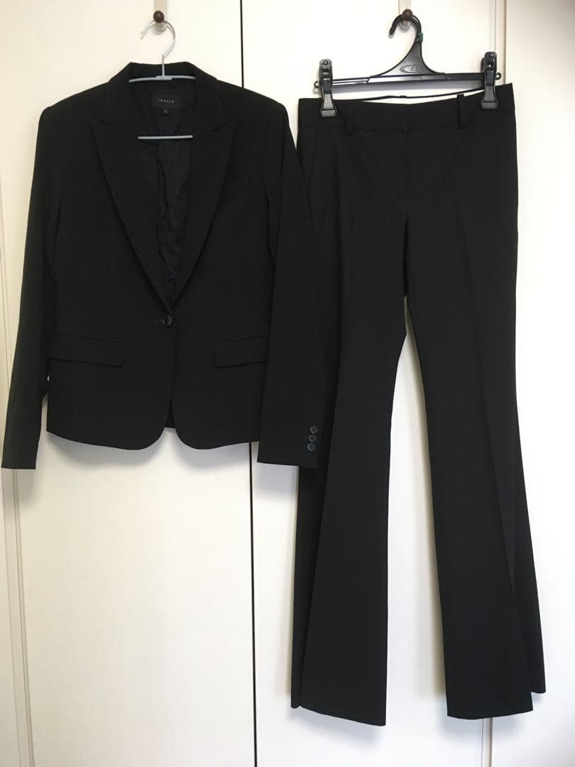 美品　セオリー　theory ブラック セットアップパンツスーツ サイズ2