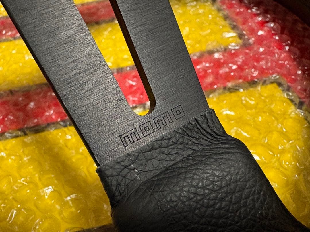 ロンベルク正規品 momo DRIFTING ステアリング 黒/青 33φ