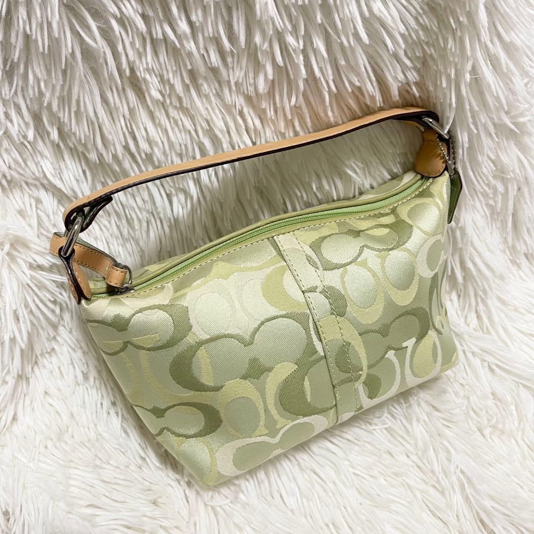 希少カラー コーチ coach シグネチャー 黄緑 アクセサリーポーチ　バッグ
