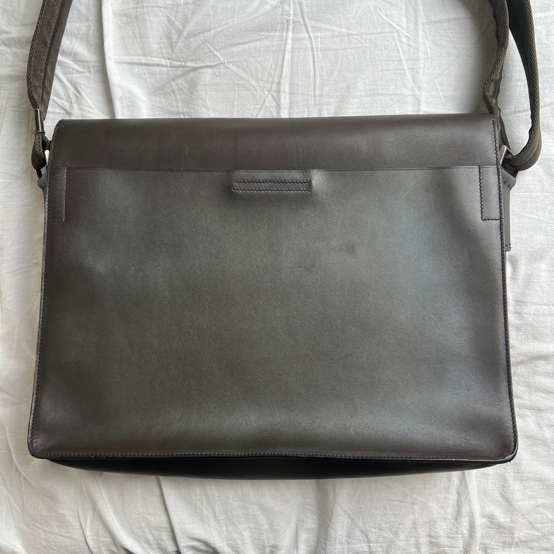 バッグ PRADA leather messenger bag dark brown
