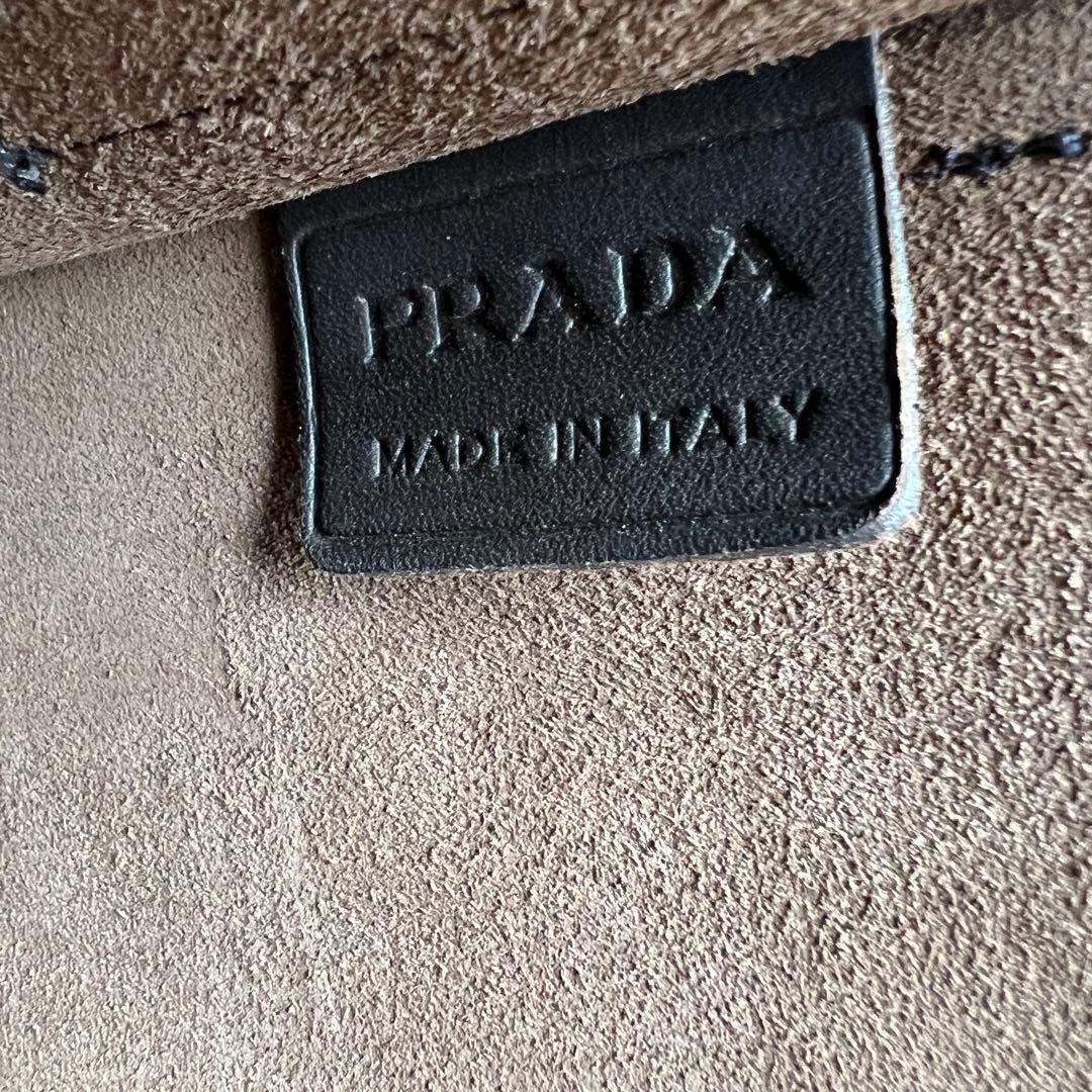 バッグ PRADA leather messenger bag dark brown