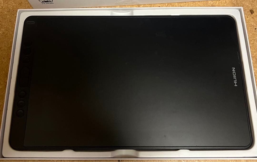 HUION KAMVAS 13 本体