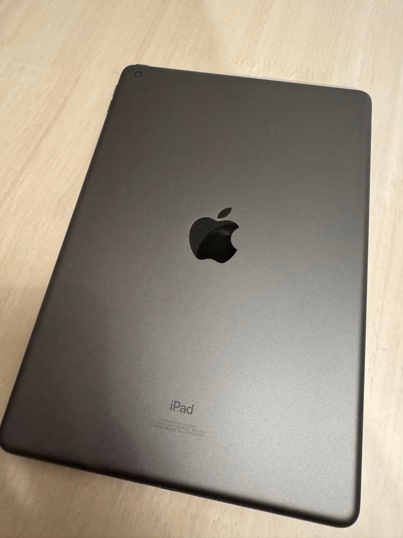 iPad第8世代　10.2インチ Wi-Fiモデル128GB