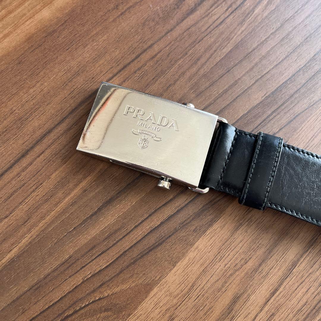 PRADA レザー　ガチャベルト