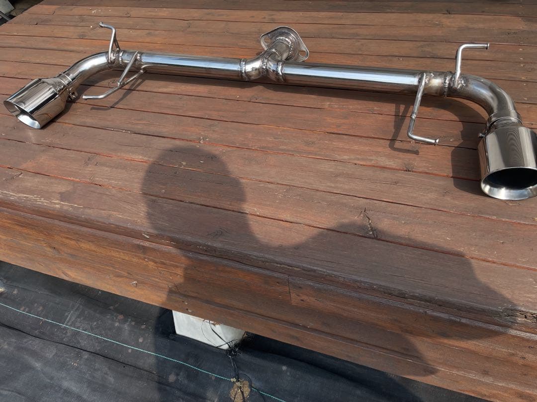 アクセラスポーツマフラー60パイ。購入者様取り置き品