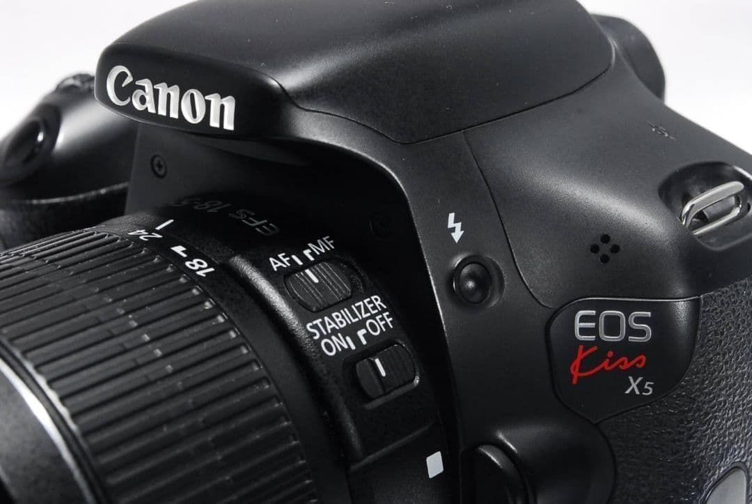 ❤️超美品‼️簡単操作❤️CANON KISS X5 手ぶれ補正 一眼レフカメラ