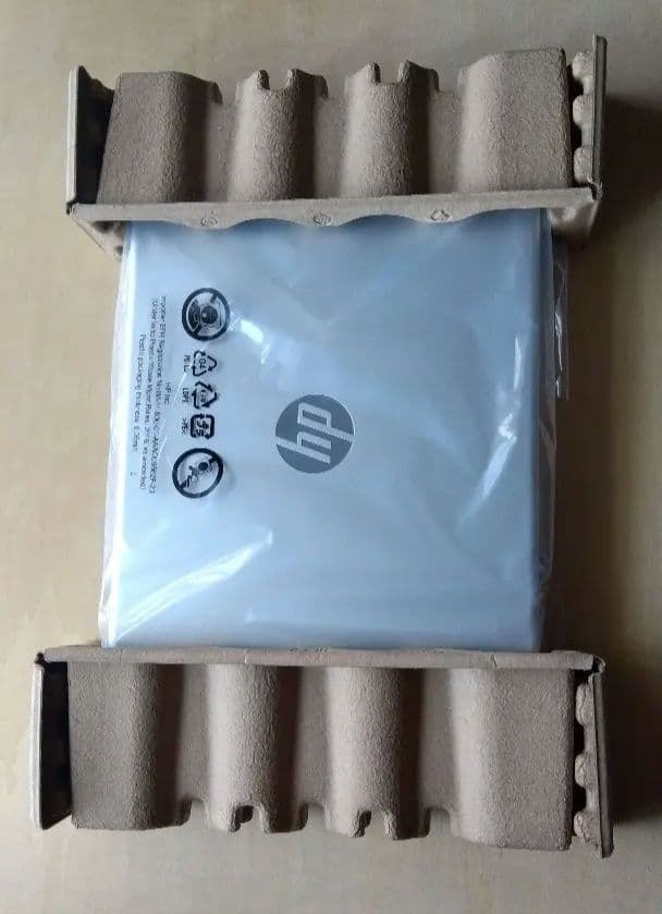 HP ノートPC 本体とACアダプター