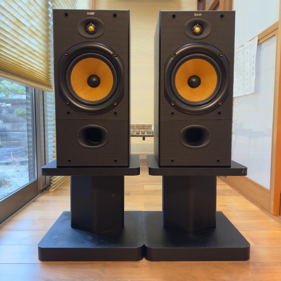 B&W DM602 / 美品 / シリアル連番 / スタンドのおまけ付き